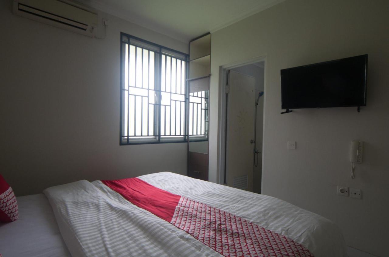 Oyo 3049 Scientia Dormitory Syariah Tangerang Eksteriør bilde